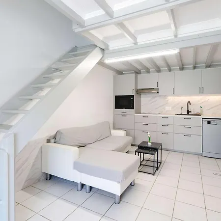 Pavillon Avec Clim En Mezzanine - 6 Pers. - Fr-1-409-304 * Gruissan